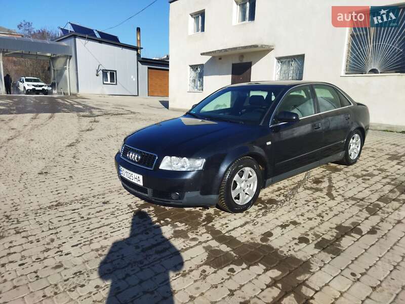Седан Audi A4 2003 в Борщеве