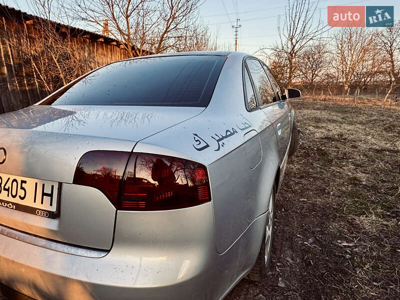 Седан Audi A4 2004 в Млинове