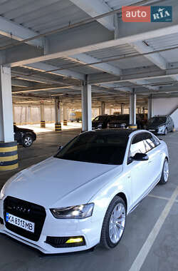 Седан Audi A4 2015 в 