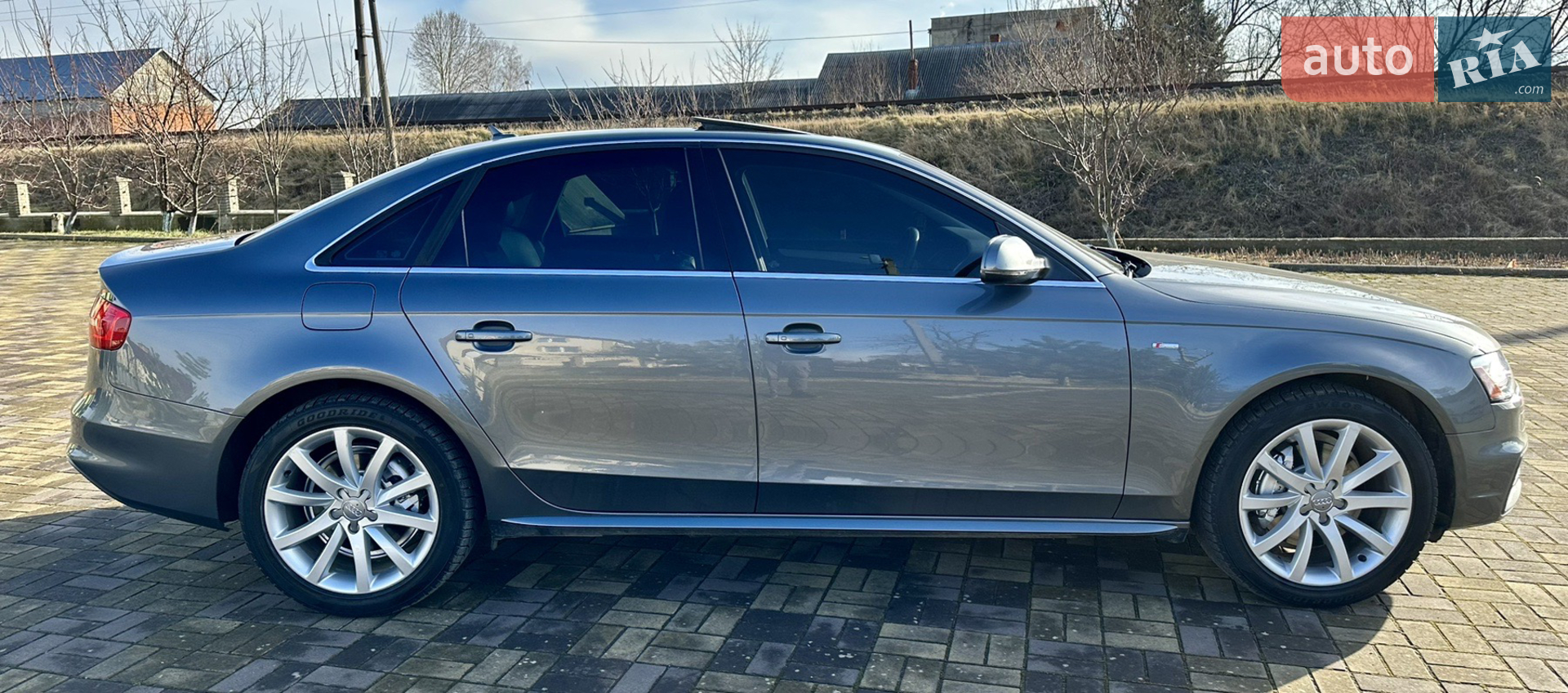 2013 Audi A4 - мініатюра 23