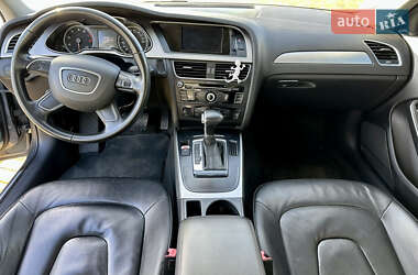 Седан Audi A4 2013 в Львове