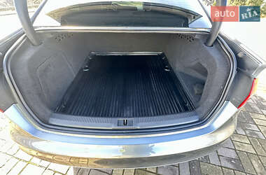 Седан Audi A4 2013 в Львове