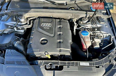 Седан Audi A4 2013 в Львове