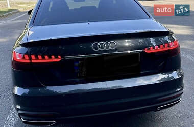 Седан Audi A4 2023 в 
