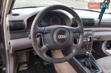 Седан Audi A4 1998 в 