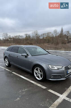 Універсал Audi A4 2017 в 