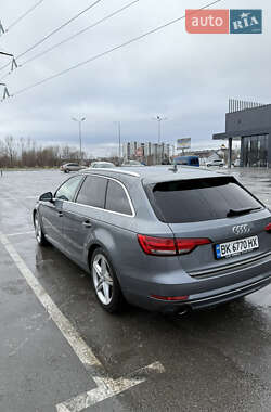 Універсал Audi A4 2017 в 