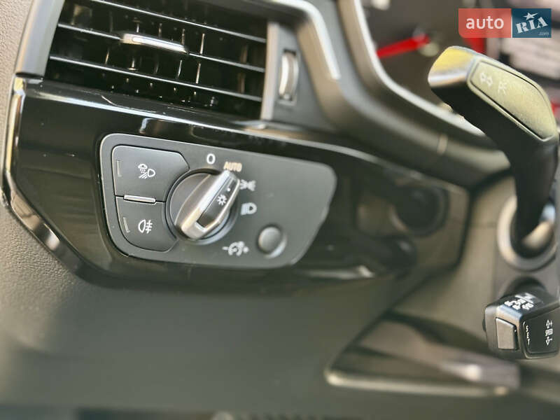 Універсал Audi A4 2019 в Києві