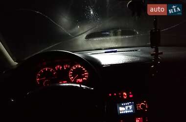Седан Audi A4 1995 в 