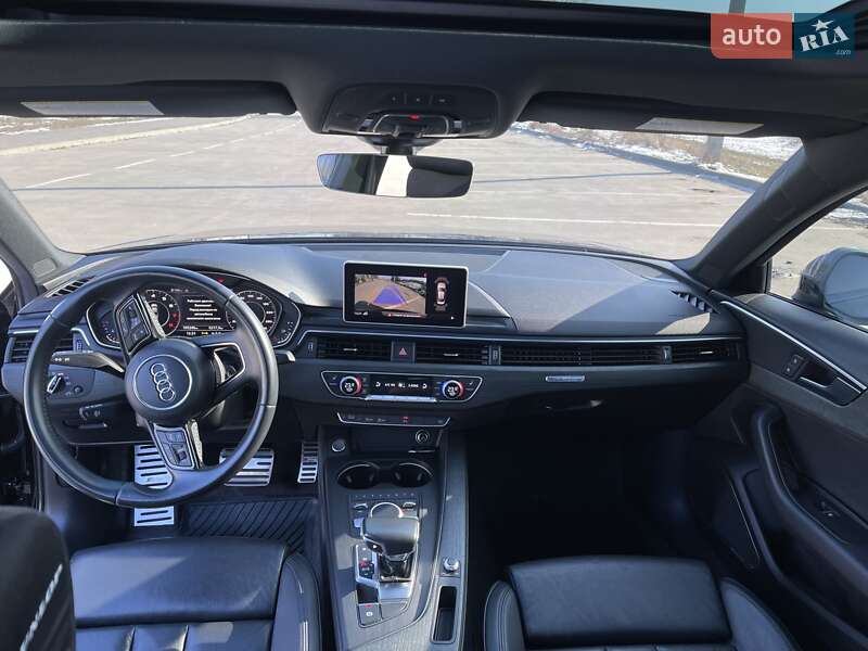 Седан Audi A4 2017 в Дніпрі