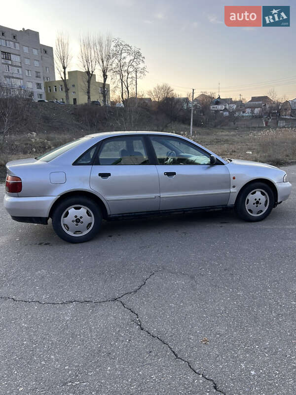 Седан Audi A4 1996 в Белой Церкви