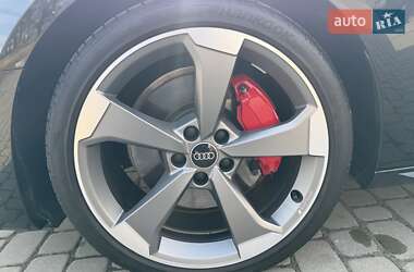 Седан Audi A4 2022 в Львове