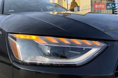 Седан Audi A4 2022 в Львове