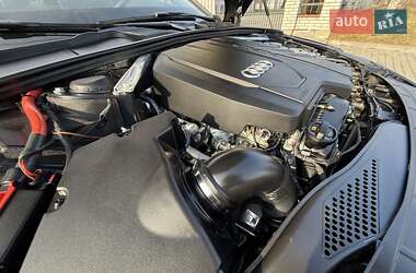 Седан Audi A4 2022 в Львове