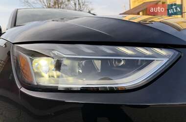 Седан Audi A4 2022 в Львове