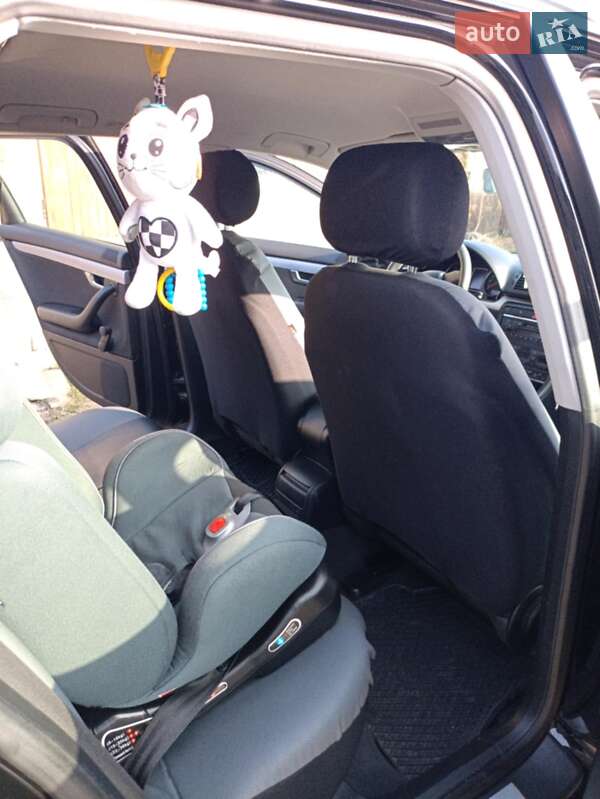 Универсал Audi A4 2005 в Добромиле