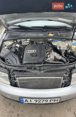 Седан Audi A4 2003 в 