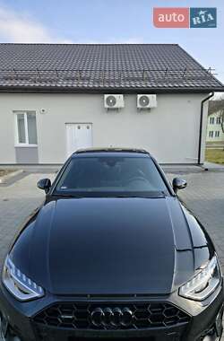 Седан Audi A4 2022 в Львове
