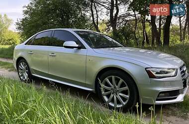 Седан Audi A4 2013 в Бершаді