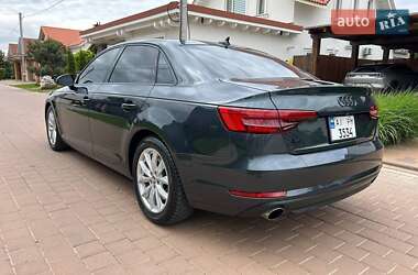 Седан Audi A4 2016 в Львове