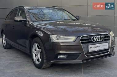 Седан Audi A4 2013 в 