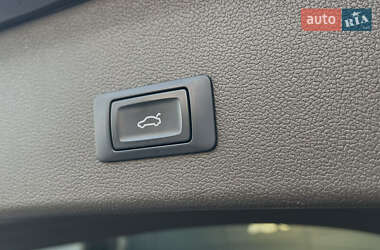Седан Audi A4 2013 в 