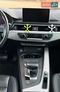 Седан Audi A4 2016 в 