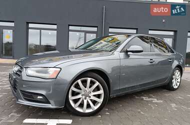 Седан Audi A4 2013 в Луцке