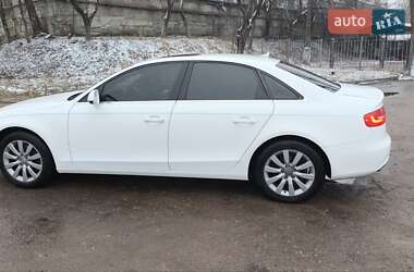 Седан Audi A4 2012 в Чернигове