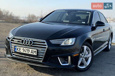 Седан Audi A4 2019 в Дніпрі