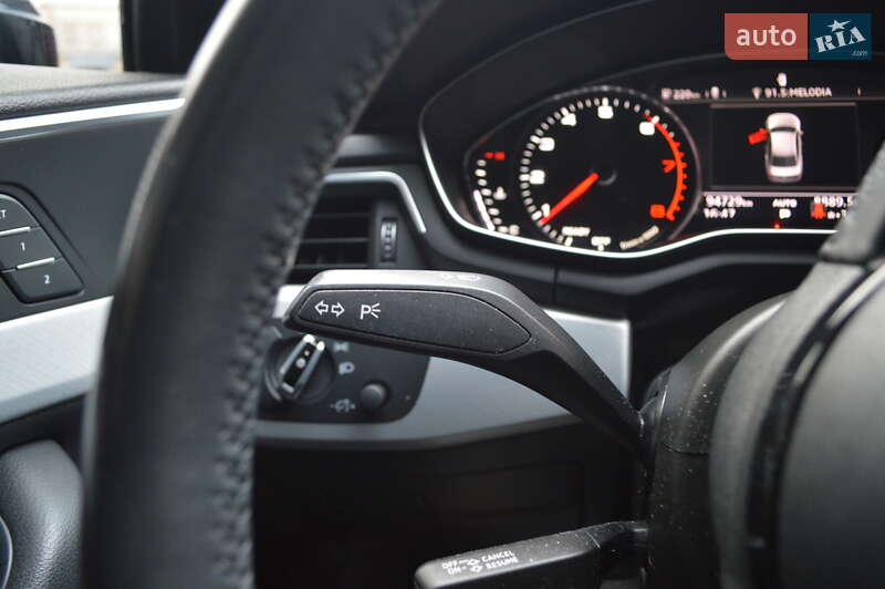 Седан Audi A4 2017 в Львові