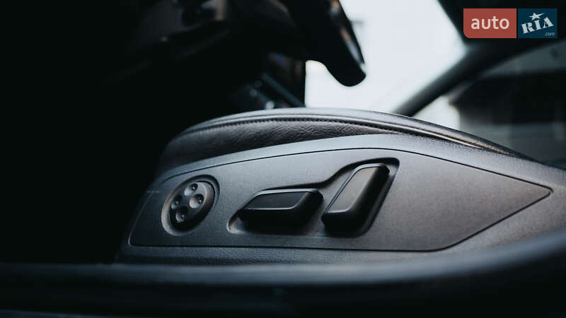 Седан Audi A4 2019 в Киеве