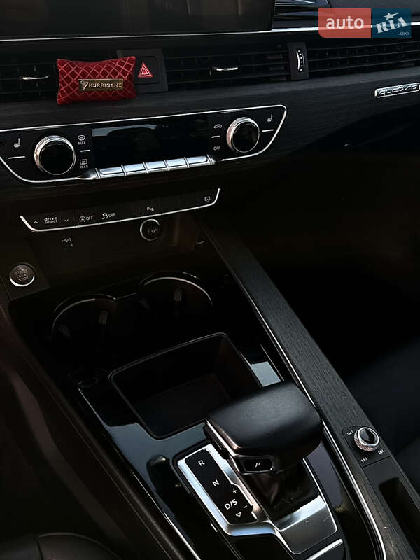 Седан Audi A4 2020 в Одессе