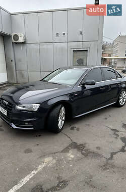 Седан Audi A4 2014 в 
