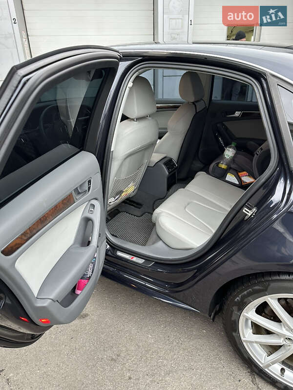 Седан Audi A4 2014 в Харькове