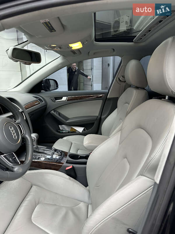 Седан Audi A4 2014 в Харькове
