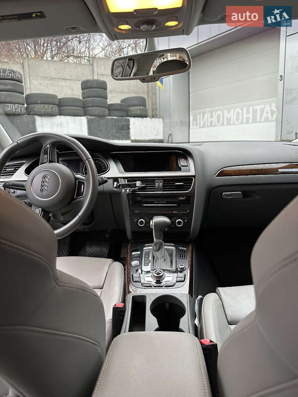 Седан Audi A4 2014 в Харькове