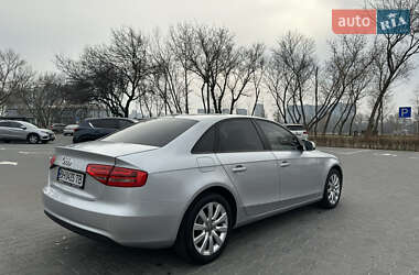 Седан Audi A4 2013 в Киеве