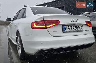 Седан Audi A4 2014 в Івано-Франківську