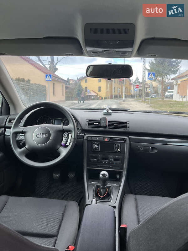 Універсал Audi A4 2003 в Рівному