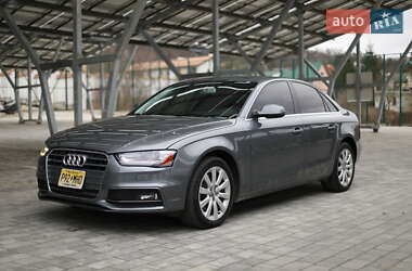 Седан Audi A4 2013 в Львове