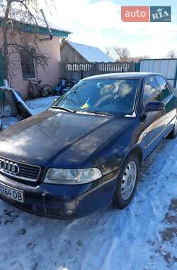 Седан Audi A4 2000 в Чернігові