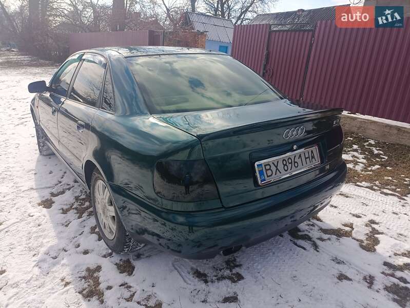 Седан Audi A4 1995 в Хмельницком