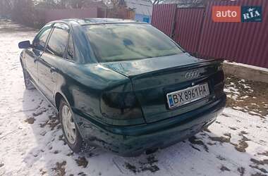 Седан Audi A4 1995 в 