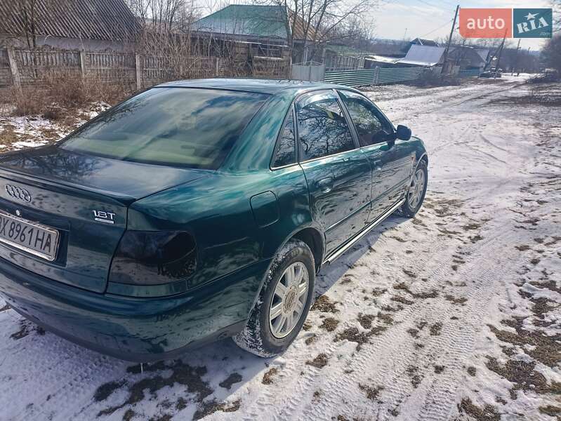 Седан Audi A4 1995 в Хмельницком