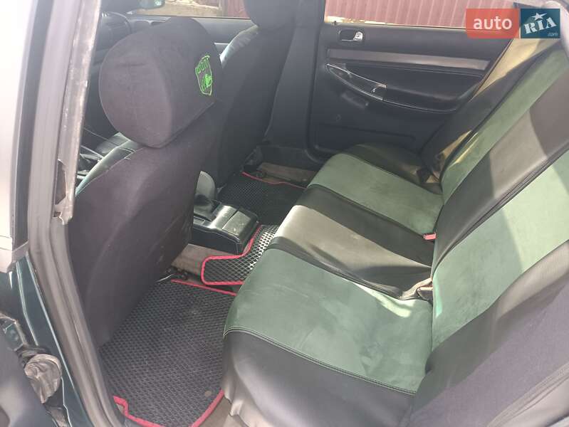Седан Audi A4 1995 в Хмельницком