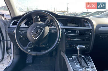 Седан Audi A4 2013 в Львові