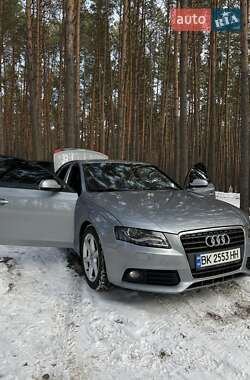 Седан Audi A4 2011 в Вишневом