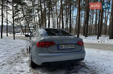 Седан Audi A4 2011 в Вишневом