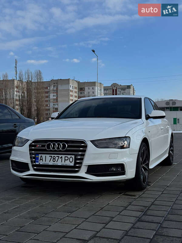 Седан Audi A4 2015 в Черкассах